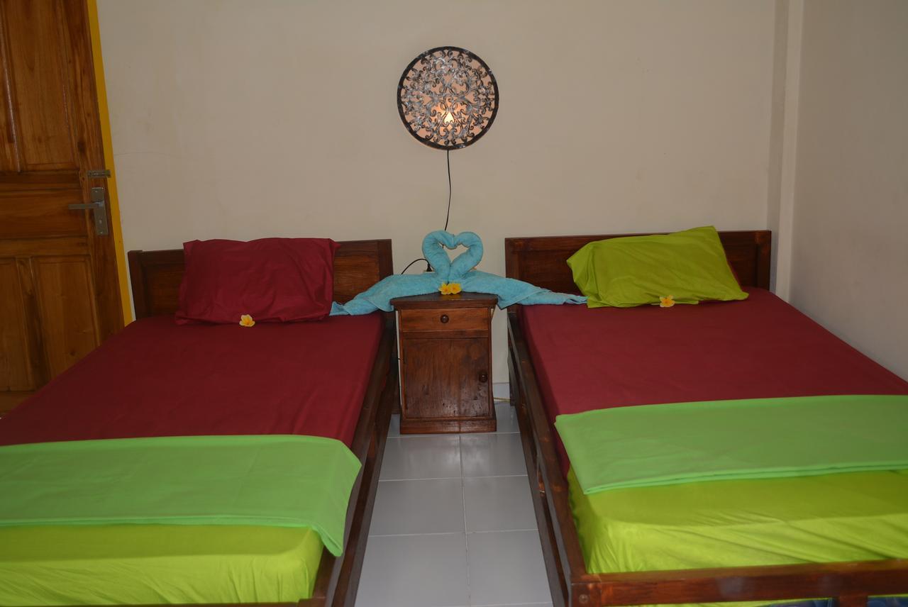 Repag Wayan Canggu Hostel กูตา ภายนอก รูปภาพ