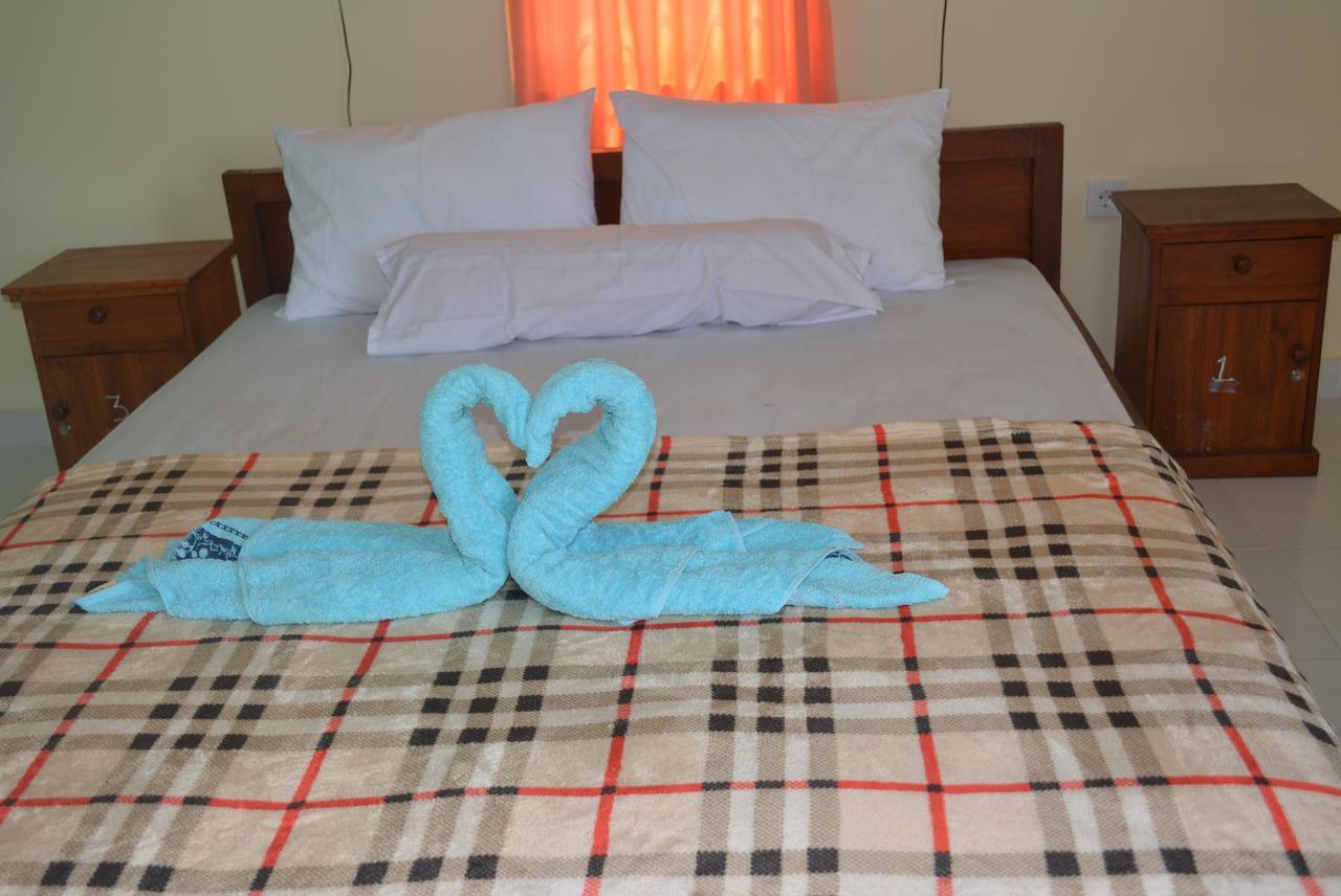 Repag Wayan Canggu Hostel กูตา ภายนอก รูปภาพ