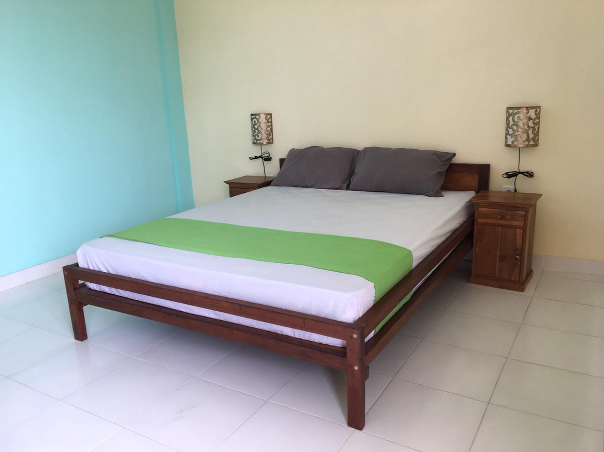 Repag Wayan Canggu Hostel กูตา ภายนอก รูปภาพ