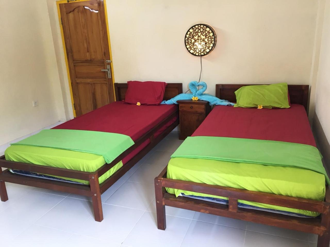 Repag Wayan Canggu Hostel กูตา ภายนอก รูปภาพ